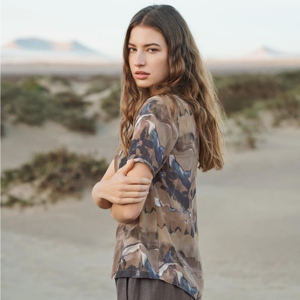 Wrap London Abstract Silk Crêpe de Chine Print Blouse Luxe Summer T- Shirt Top 8